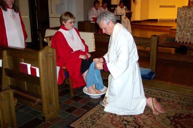 Maundy Thursday 2007 11.jpg