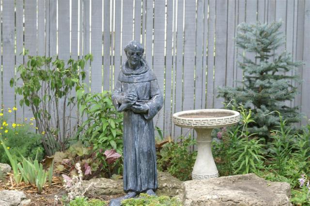 Trinity Prayer Garden B2 034 (9).jpg
