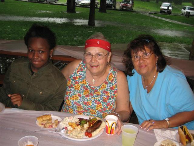 2008 Picnic (11).jpg