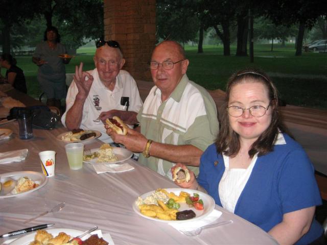 2008 Picnic (6).jpg