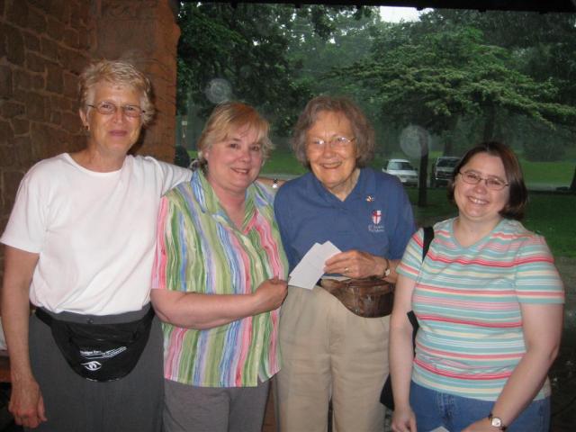 2008 Picnic (8).jpg