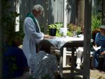 PrayerGardenNoonMass_01.jpg