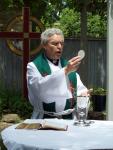 PrayerGardenNoonMass_06.jpg
