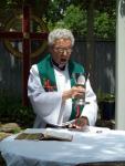 PrayerGardenNoonMass_07.jpg
